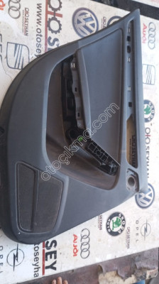 8K0867305 Audi A4 2014 sol arka kapı döşemesi