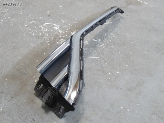 760853597MB ORJİNAL  TOUAREG ÖN TAMPON SİS FAR ÇERÇEVESİ SOL