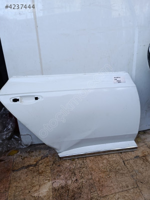 Volkswagen arteon sağ arka kapı orjinal çıkma parça