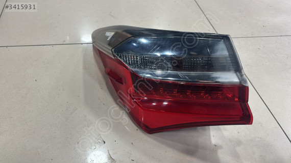 TOYOTA COROLLA 2017-2019 LEDLİ SOL DIŞ STOP 81560-02A80