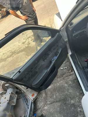 Toyota Corona Sol Ön Kapı Döşemesi