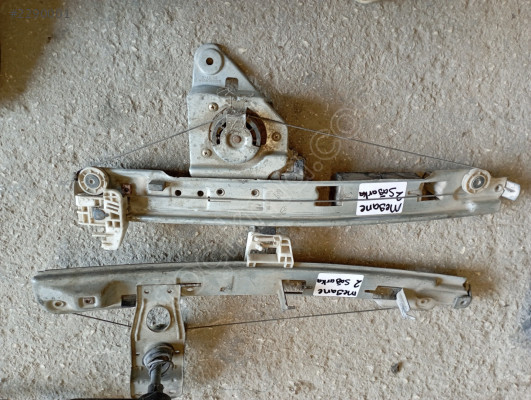 Renault Megane 2.Sağ arka cam krikosu