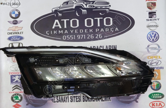 NİSSAN QASHQAİ ORJİNAL ÇIKMA SAĞ FAR V