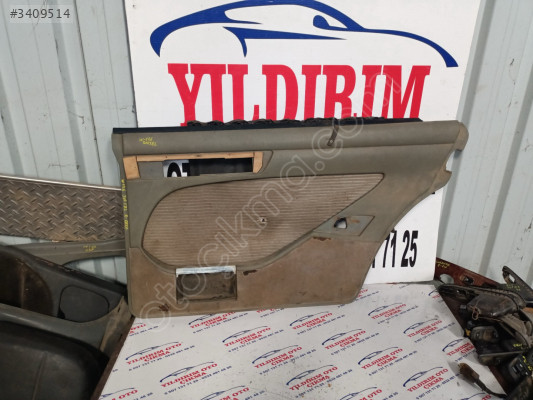 MERCEDES W126 SEL SAĞ ARKA KAPI DÖŞEMESİ