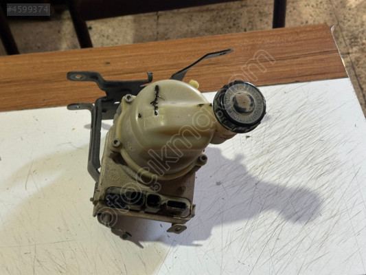 2015-2018 DACİA DUSTER 1.5 DİREKSİYON POMPASI ORJ ÇIKMA