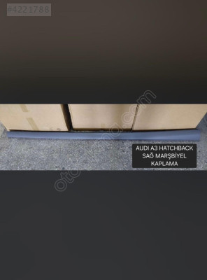8V4853860 AUDİ A3 HATCHBACK 13-20 ARASI MARŞPİYEL KAPLAMASI