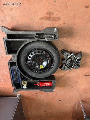 FORD KUGA STEPNE KRİKO BİJON ANAHTARI