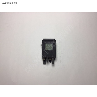 Volkswagen Passat B5 Dörtlü Flaşör Düğmesi 3B0953235D