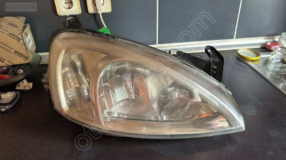 OPEL CORSA C SAĞ FAR ORJİNAL ÇIKMA