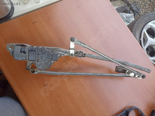 Ford Focus 2 Silecek Motoru Ve Mekanizması
