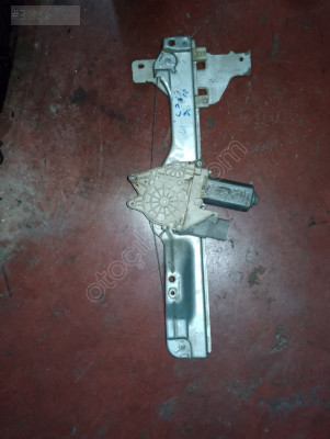 Citroen C4 çıkma sağ arka cam kirkosu