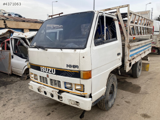 İSUZU NKR 2.8 ÇIKMA KUPA KABİN