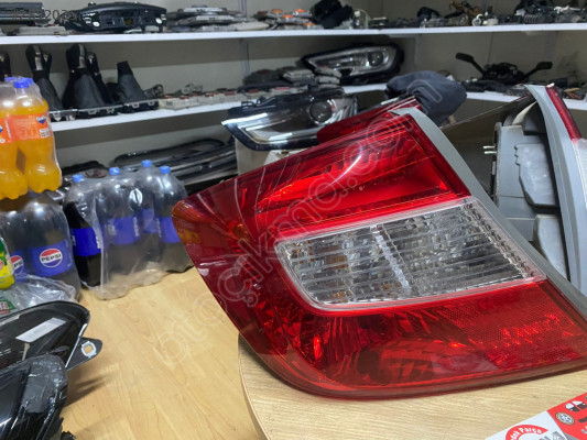Honda Civic Modeli için Sağ Arka Stop Parçası
