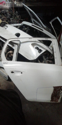 VW Golf 6 için Sağ Arka Kapı - Çıkma Parça