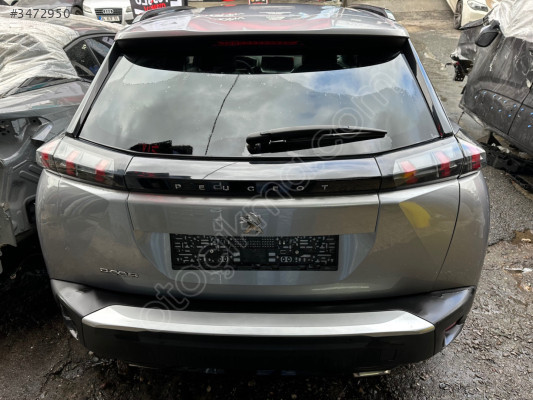 Peugeot 2008 arka bağaj kapağı