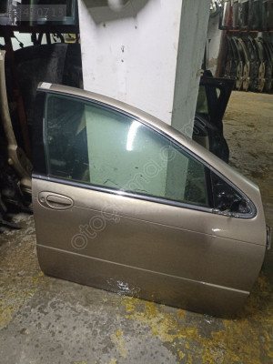 Chrysler 300m sağ ön kapı