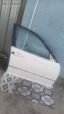 BMW E46 SAĞ ÖN KAPI