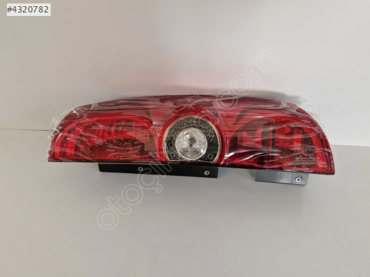 FİAT DOBLO GENİŞ AİLE İKİ KAPILI SAĞ ARKA STOP SIFIR 2010-2014