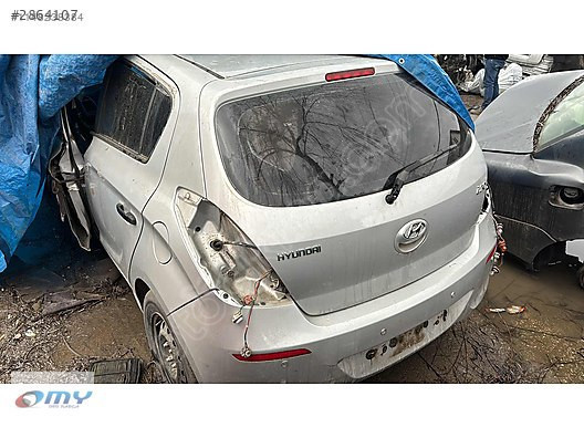 HYUNDAİ İ20 BAGAJ KAPAĞI DOLU