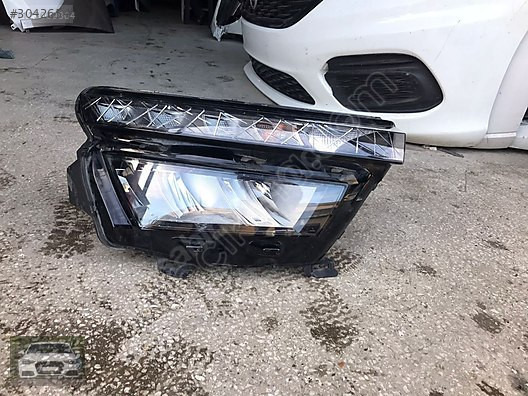 Skoda kamiq sağ far
