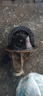 Mitsubishi Pajero 39/8 kilitli arka defransiyel