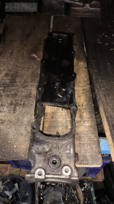 Partner,Berlingo 1.9 kulbutor alt kapağı pik yedek parça
