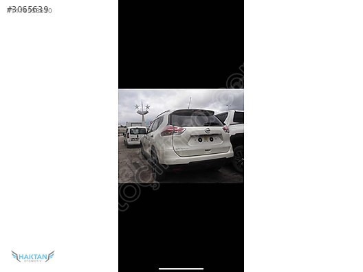 Nissan X-Trail T32 Çıkma Far