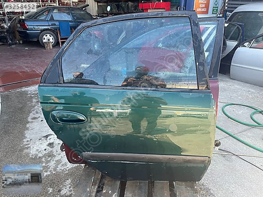 OTO CEMDEN ÇIKMA TOYOTA AVENSİS LİFTBACK SAĞ ARKA KAPI