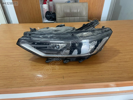 VOLKSWAGEN PASSAT B8 SOL ÖN FAR