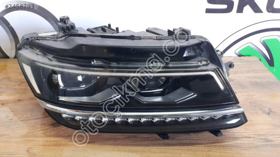 VOLKSWAGEN TİGUAN SAĞ FAR LEDLİ HATASIZ ORJİNAL ÇIKMA