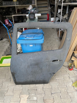 dacia sandero 2009 üzeri sıfır orjınal sol arka kapı