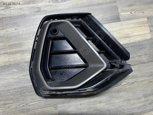 AUDI Q3 SİS KAPAĞI SAĞ 83A807682D ÇAĞRI OTO MASLAK