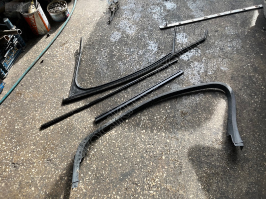 CİTROEN C5 SAĞ ÖN KAPI FİTİLİ