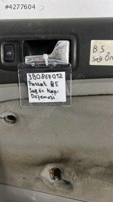 PASSAT B5 99-05 ÇIKMA KAPI DÖŞEMESİ - SAĞ ÖN - 3B0867012