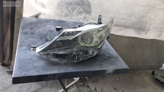 Toyota aurus 2012 model sol far