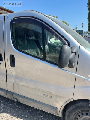 RENAULT TRAFİC 2 SAĞ ÖN KAPI DOLU MONTECAR 2