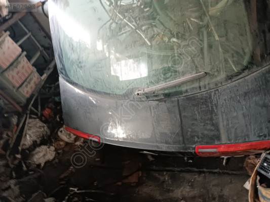 Citroen C5 2005-2008 hatasız siyah bagaj kapağı