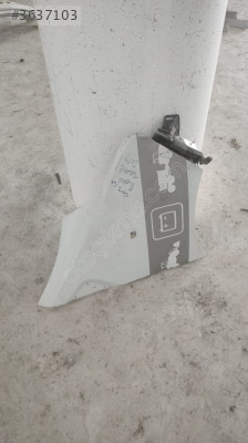 2014-2019 RENAULT TRAFİC SAĞ ÖN ÇAMURLUK