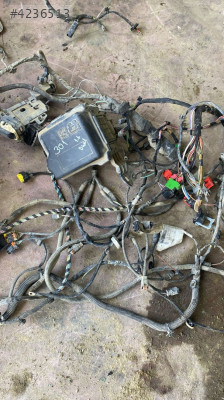 2018 PEJO 301 ÇIKMA ORJİNAL GARANTİLİ MOTOR İÇİ TESİSAT