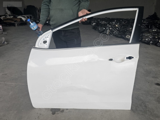 2012/2016 HYUNDAİ İ30 BEYAZ SOL ÖN KAPI ORJINAL