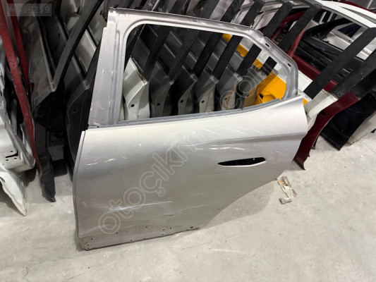 DS4 ÇIKMA ORJİNAL SOL ARKA KAPI BD1