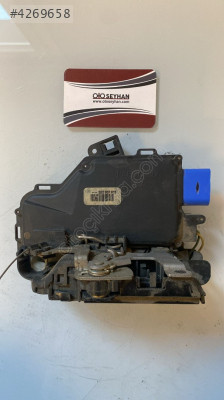 3D2837016 golf 5 jetta sağ ön kapı kilidi