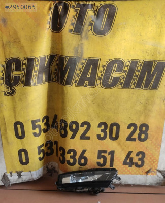 SKODA OCTAVİA 2018 SAĞ SİS FARI