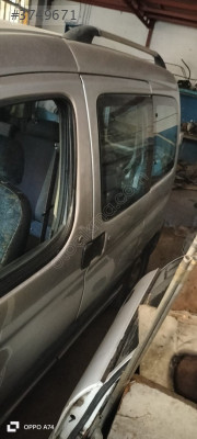 Peugeot partner sol sürgülü kapı