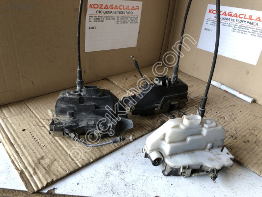 RENAULT SCENİC KAPI KİLİTLERİ