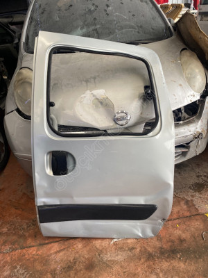 2004 RENAULT KANGOO SOL ARKA KAPI