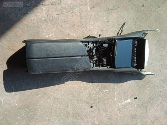 BMW G30 VİTES KONSOLU KOL DAYAMA