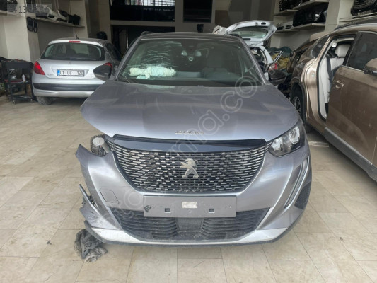 2022 Peugeot 2008 Allure Orijinal Çıkma Sol Far 9833036180