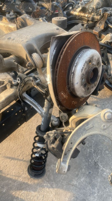 BMW F10 5.20 SAĞ ARKA SALINCAK OTO FEDAİ