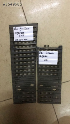 D21 ÖN CAM IZGARASI SAĞ 668140S700